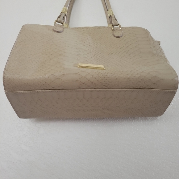 Olivia + Joy Croc Embossed Beige Vegan Shoulder Bag - Picture 8 of 14